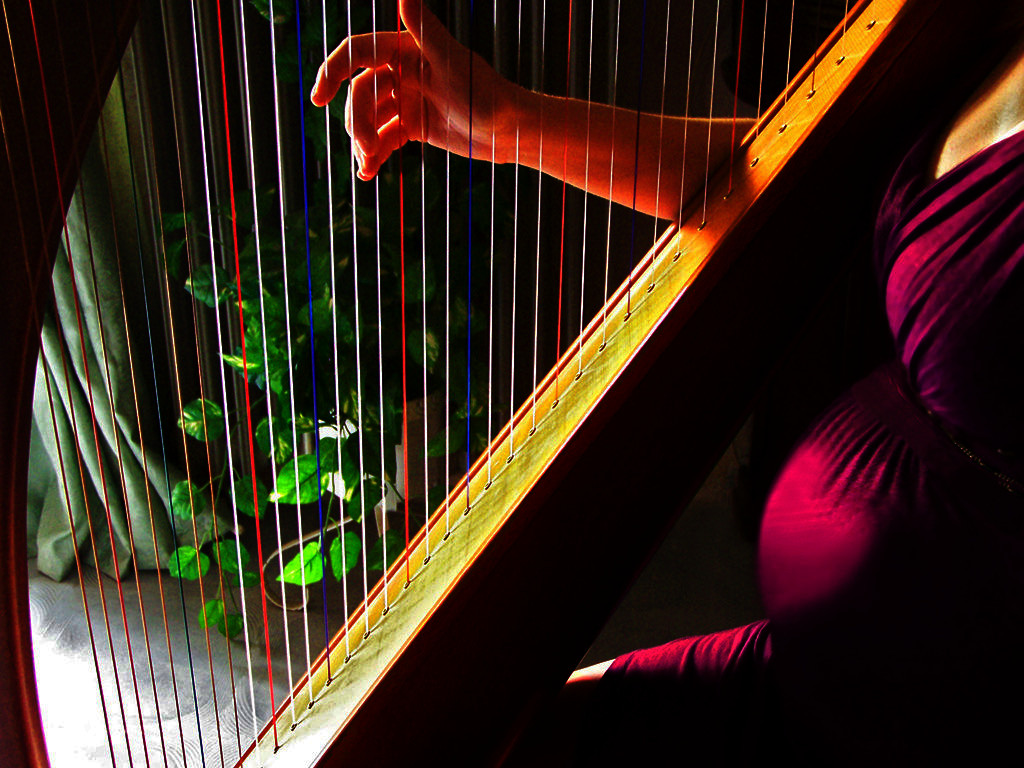 Elena Aker, arpista. Música prenatal Elena Aker, arpista. Música prenatal